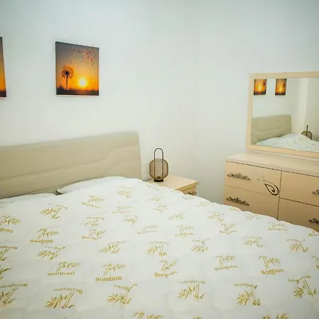 Konak Solid Residence Mamaia Butoaie Lägenhet *